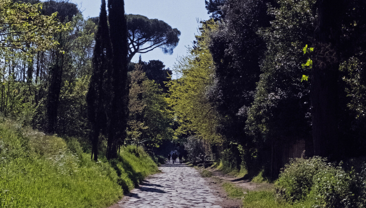 Via Appia y las Catacumbas